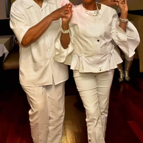 Meet your Posher, Lisa - Picture 4 of 5